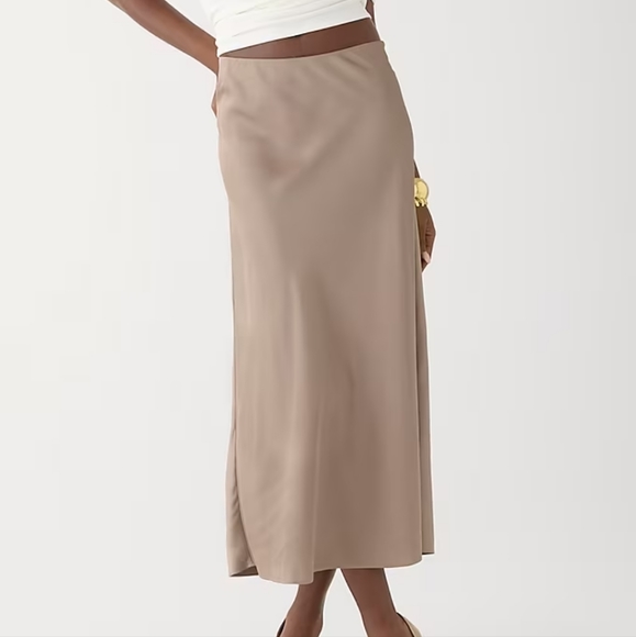 J. Crew Gwyneth slip Midi skirt Size Small THE go-to short. Warm Boulder - Picture 2 of 6